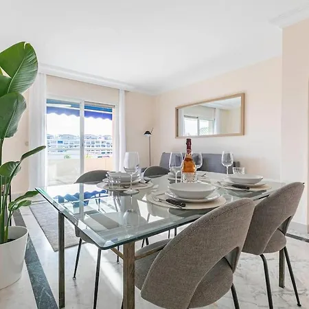 Luminous Puerto Banus, 2 Bedrooms And Parking * Marbella