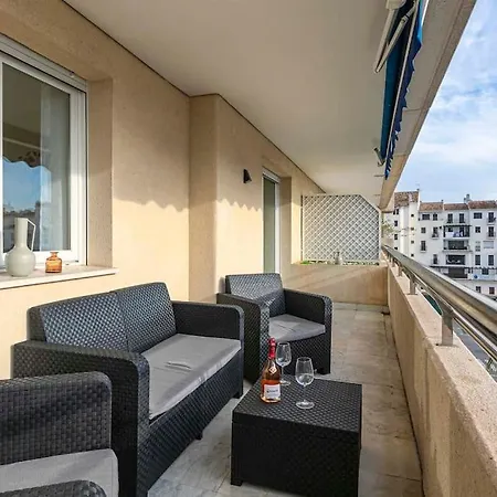 Luminous Puerto Banus, 2 Bedrooms And Parking Marbella